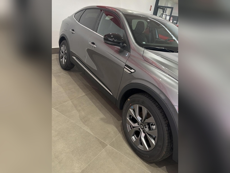 Renault Arkana Techno E-tech Full Hybrid foto 3